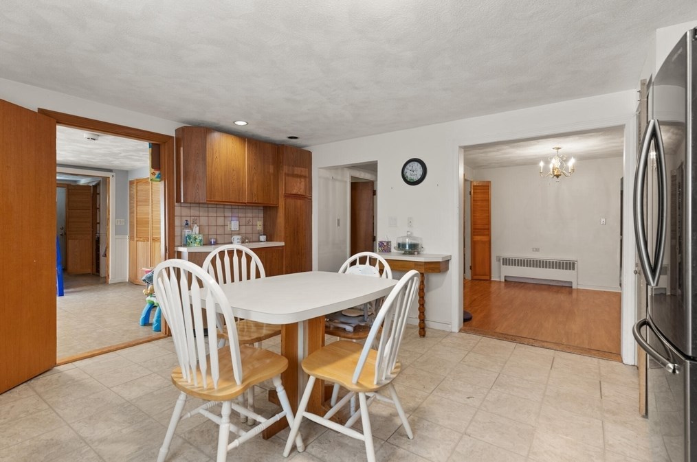 64 Howard St, Saugus MA 01906-4013 exterior