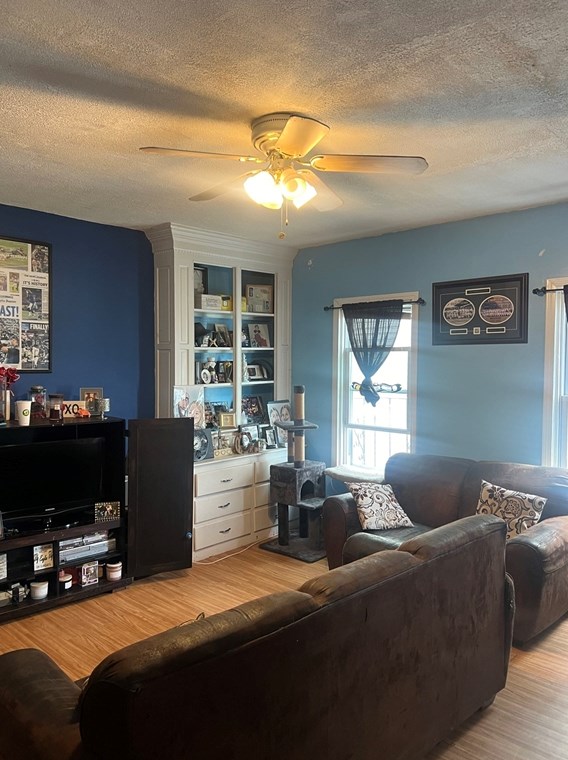 268 Tinkham St, New Bedford MA 02746-2326 exterior