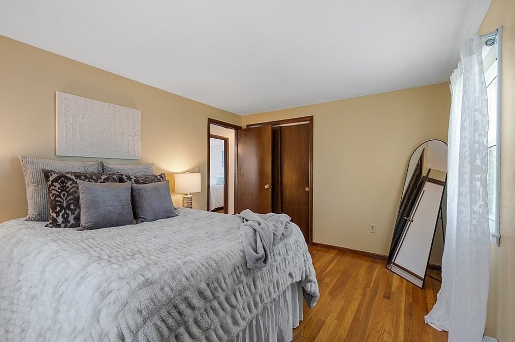 18 Derry Rd, Methuen MA 01844-5605 exterior