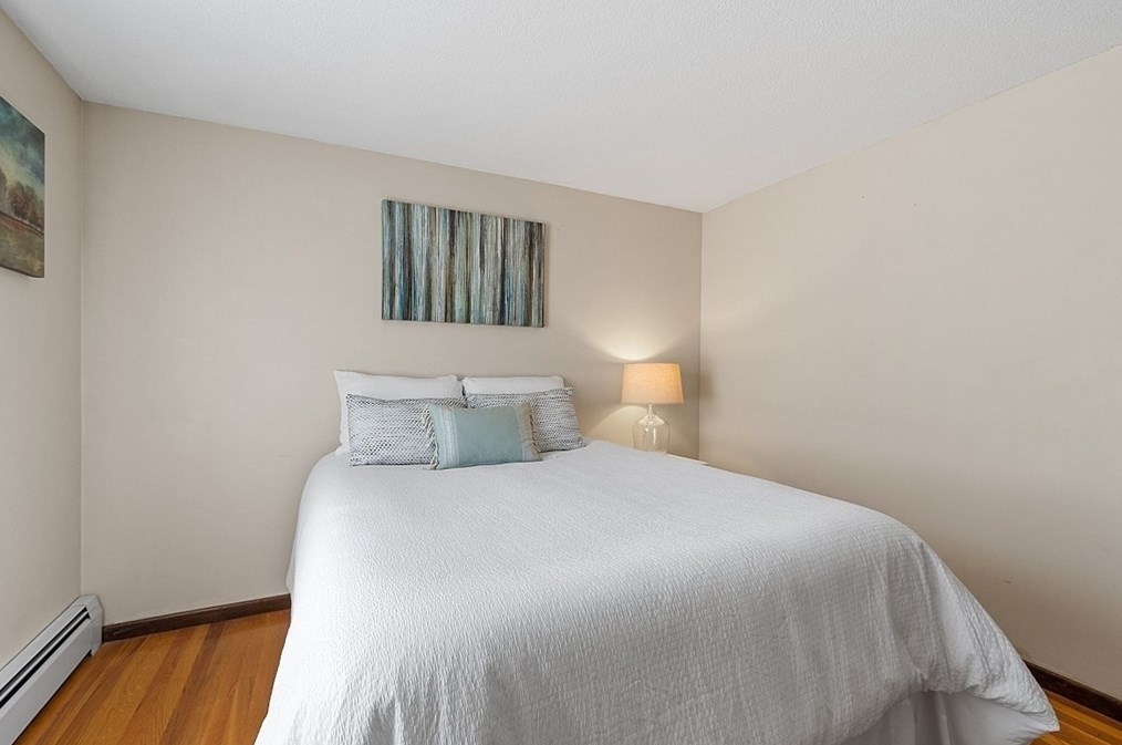 18 Derry Rd, Methuen MA 01844-5605 exterior