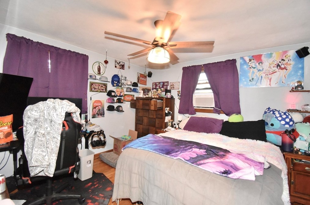 91 Tioga St, Springfield MA 01128-1344 exterior