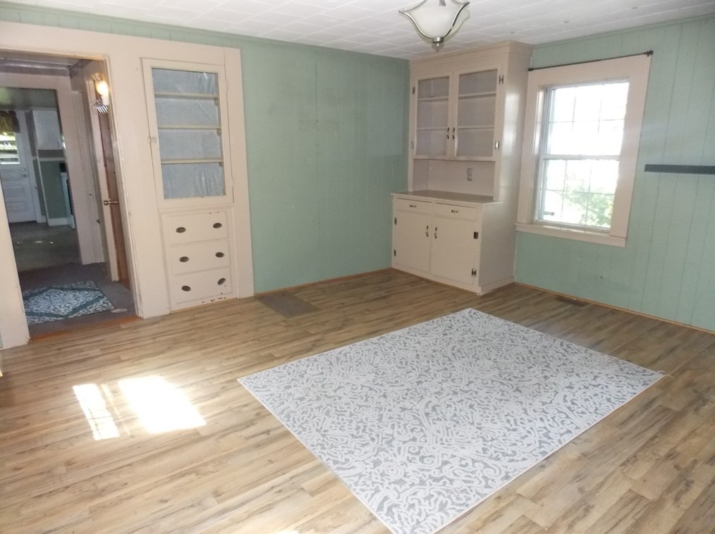 37 Fruit St, Milford MA 01757-3234 exterior