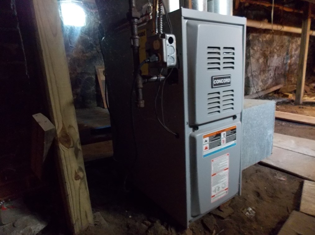 37 Fruit St, Milford MA 01757-3234 exterior