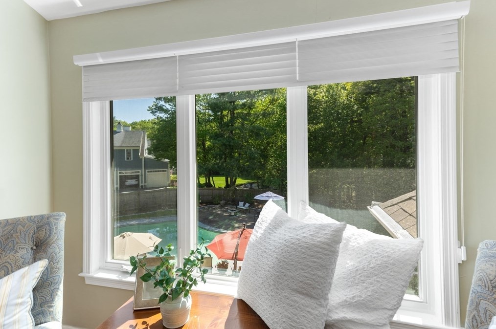 5 Linden Gln Rd, Canton MA 02021-4226 exterior