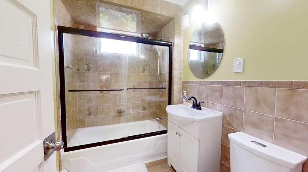 29 17th Ave, Haverhill MA 01830-2620 exterior