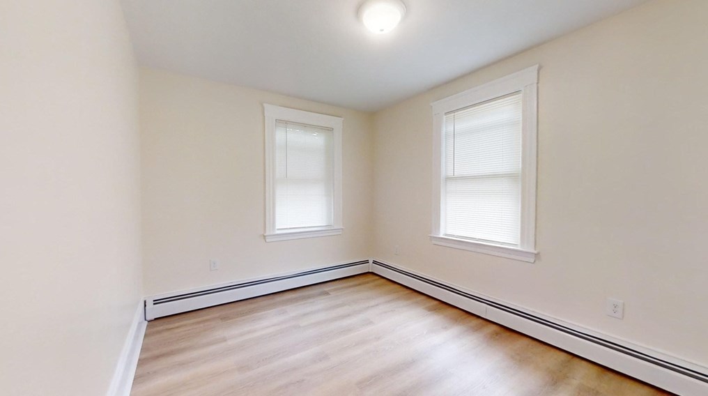 29 17th Ave, Haverhill MA 01830-2620 exterior