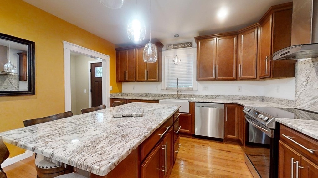 29 17th Ave, Haverhill MA 01830-2620 exterior