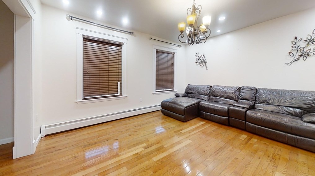 29 17th Ave, Haverhill MA 01830-2620 exterior