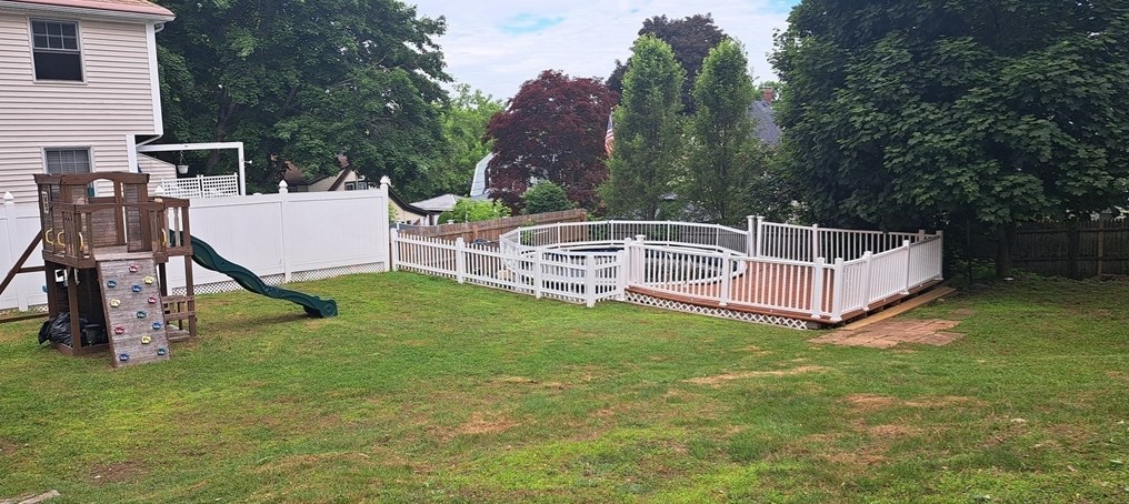 29 17th Ave, Haverhill MA 01830-2620 exterior