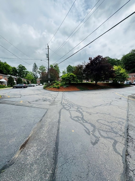 5 Regency Dr, Holliston MA  01746-2071 exterior