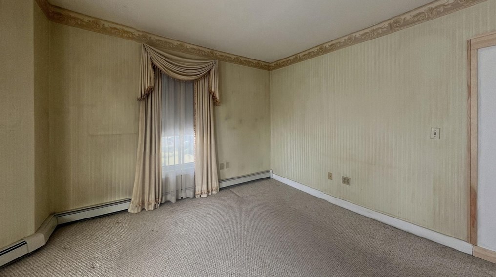 49 Arlington St, Fitchburg MA 01420-2246 exterior