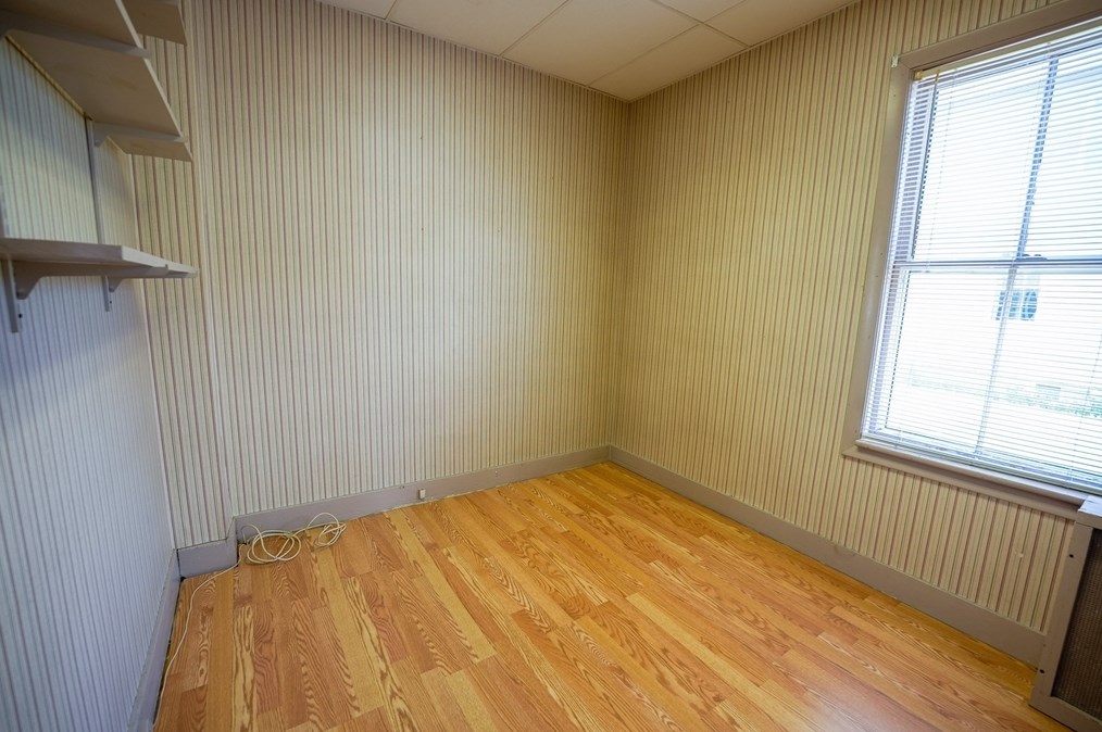 189 Emmett St, Lawrence MA 01843-1214 exterior