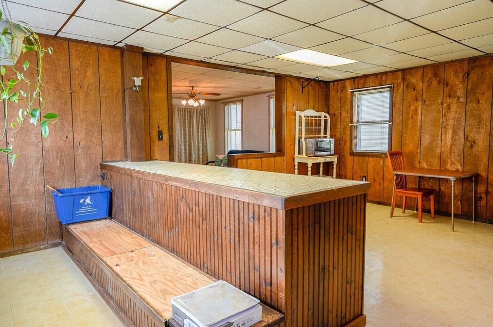 189 Emmett St, Lawrence MA 01843-1214 exterior