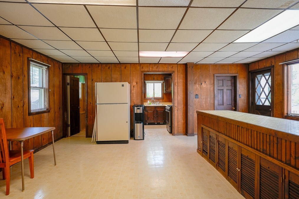 189 Emmett St, Lawrence MA 01843-1214 exterior