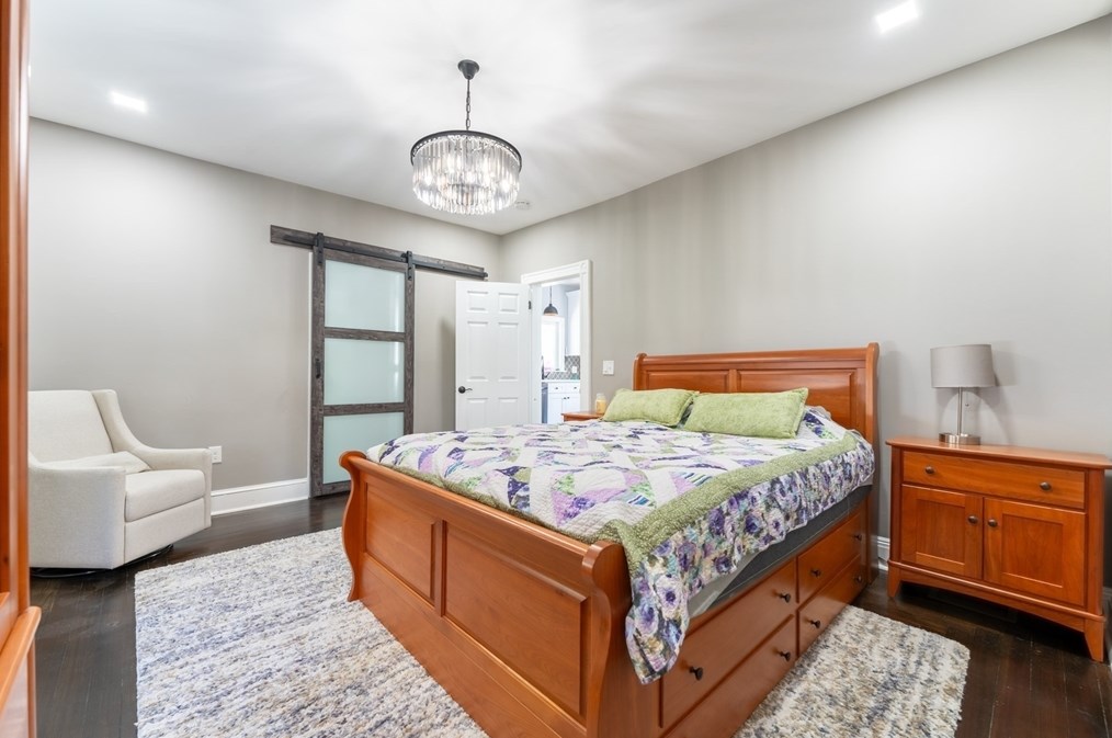 88 Oakdale Ave, Dedham MA 02026-3204 exterior