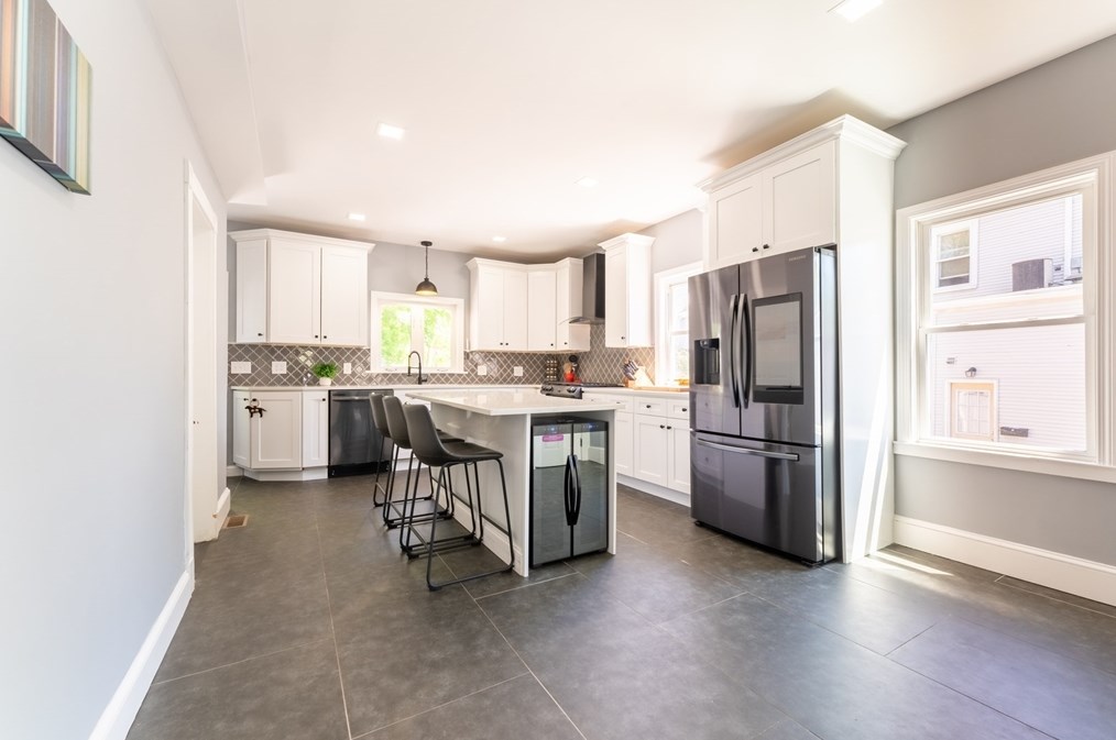 88 Oakdale Ave, Dedham MA 02026-3204 exterior