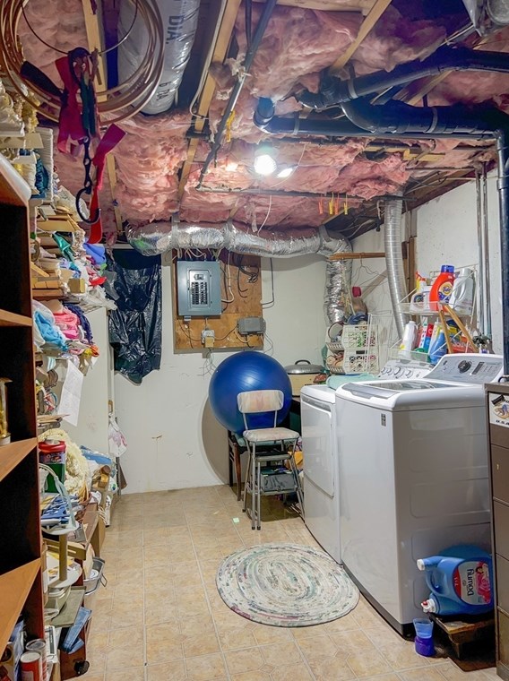 88 Dana Ave, Worcester MA  01604-3104 exterior