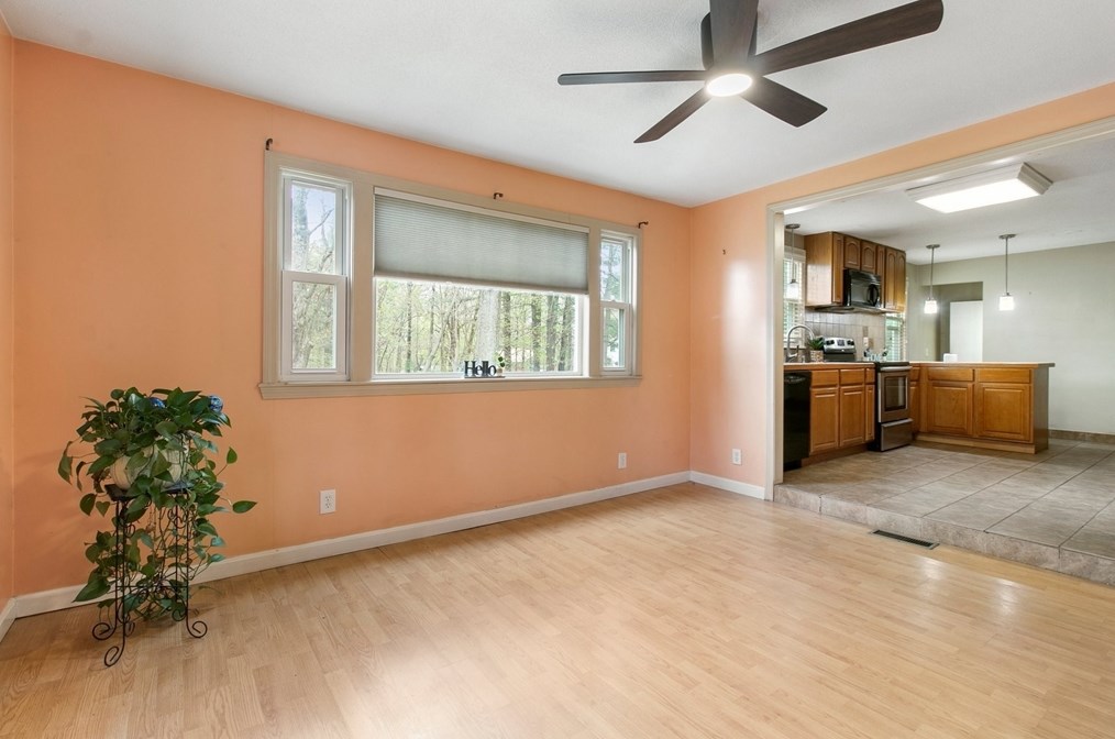 494 Tiffany St, Springfield MA  01108-3346 exterior