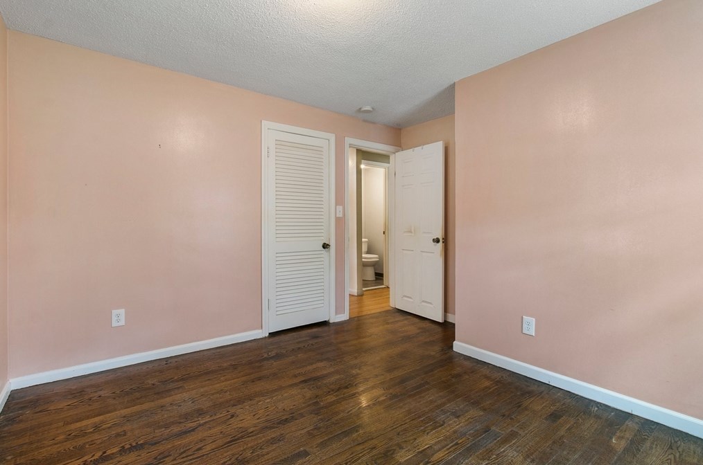 494 Tiffany St, Springfield MA  01108-3346 exterior