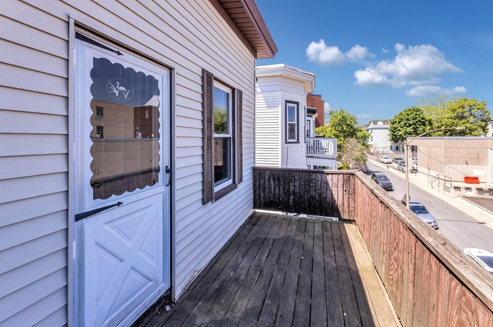 33 Child St, Boston MA exterior