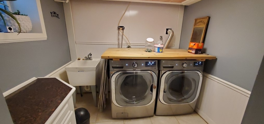 184 Matthew St, New Bedford MA 02740-1212 exterior