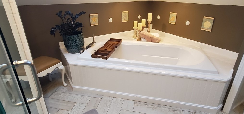 184 Matthew St, New Bedford MA 02740-1212 exterior