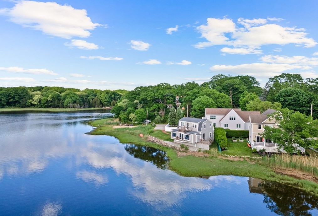 34 Clf Rd, Hingham MA 02043-1452 exterior