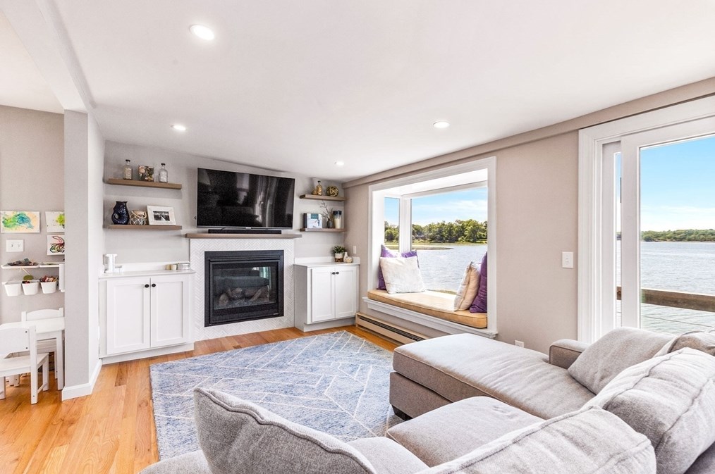 34 Clf Rd, Hingham MA 02043-1452 exterior