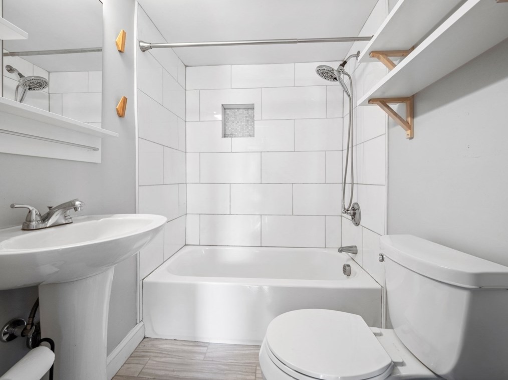 15 Boundary Rd, Pembroke MA 02359-3041 exterior