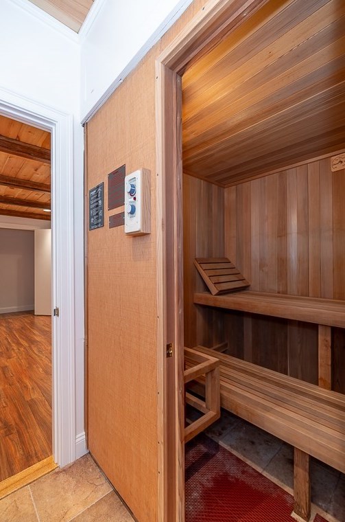 14 Choate Ln, Ipswich MA 01938-3013 exterior