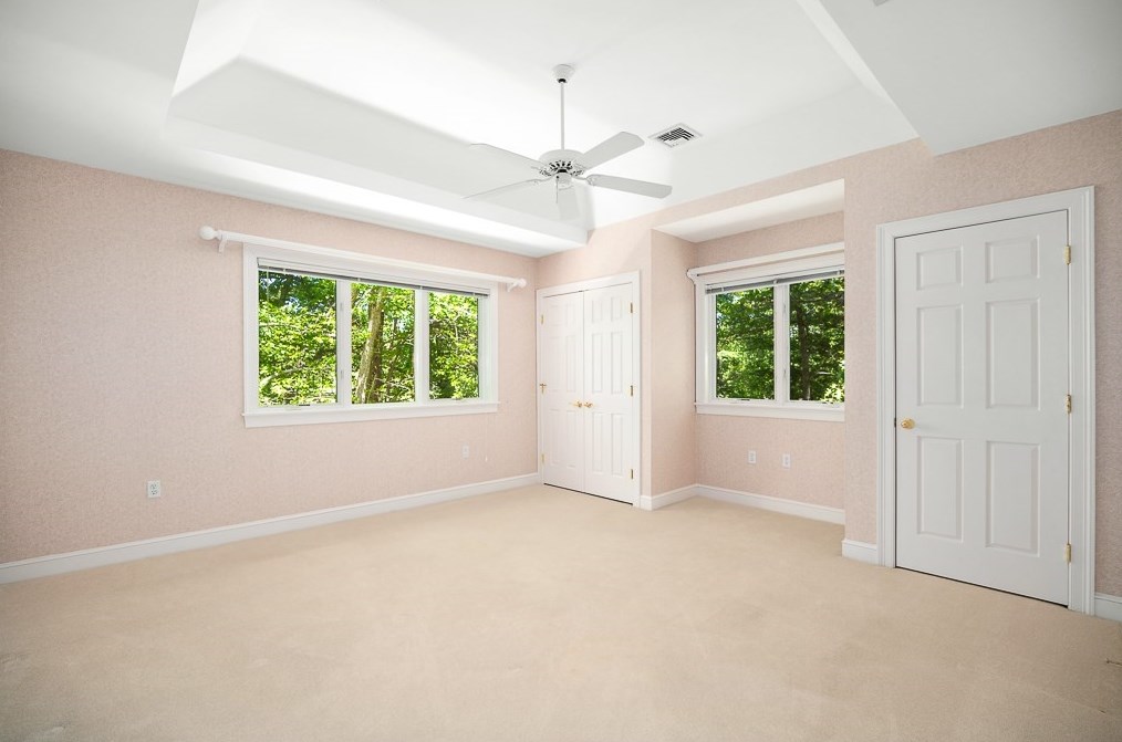 14 Choate Ln, Ipswich MA 01938-3013 exterior