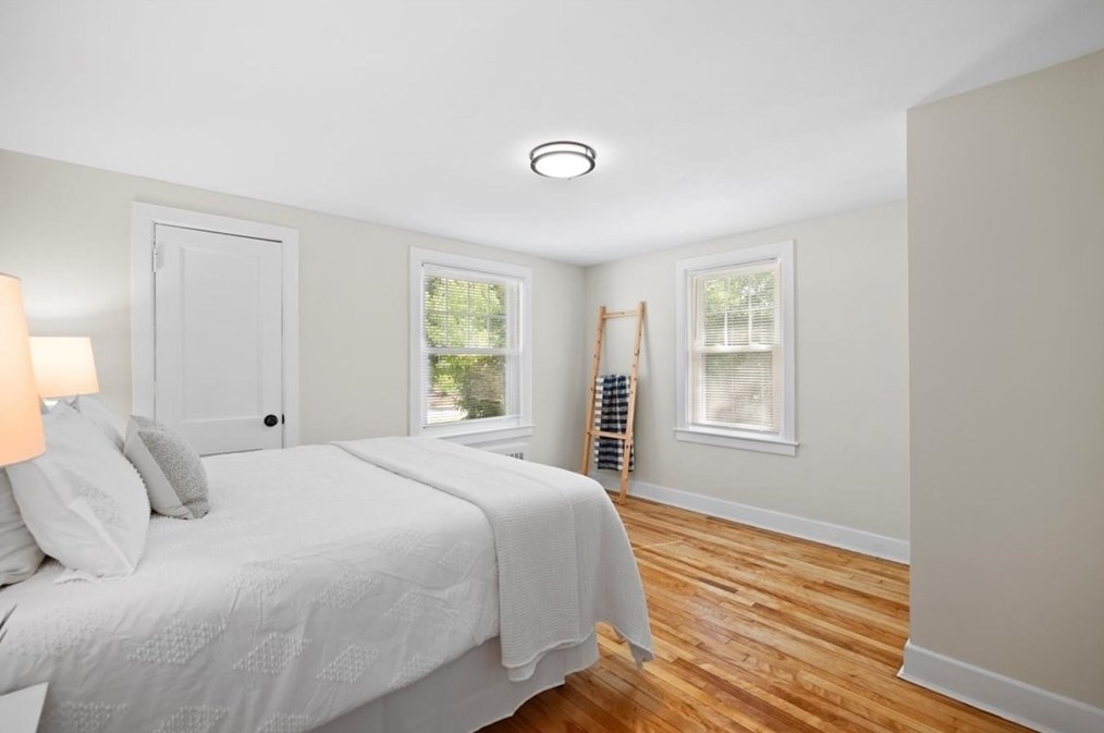 70 Border Ave, Seekonk MA 02771-3935 exterior