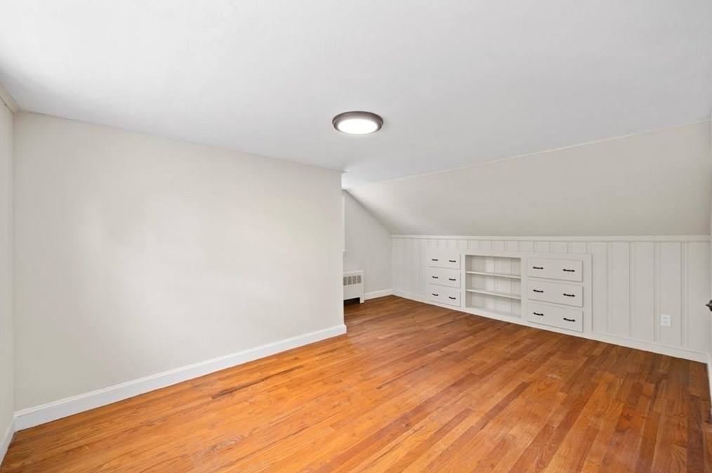 70 Border Ave, Seekonk MA 02771-3935 exterior