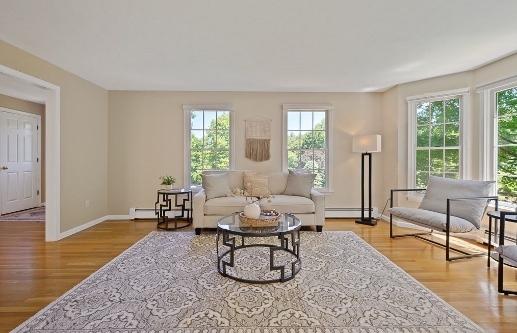 5 Hidden Mdw Ln, Southborough MA 01772-1700 exterior