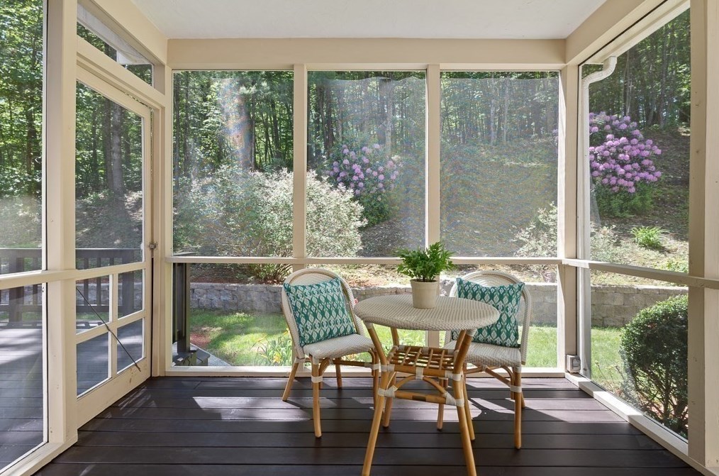 5 Hidden Mdw Ln, Southborough MA 01772-1700 exterior