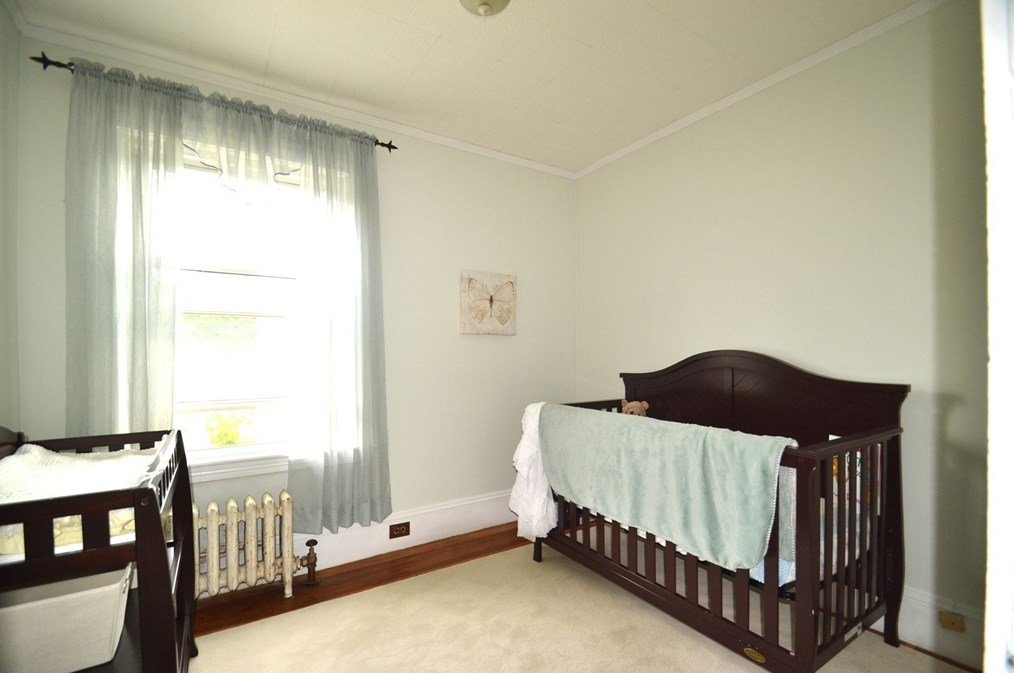 25 Clarence Ave, East Bridgewater MA 02324-2607 exterior