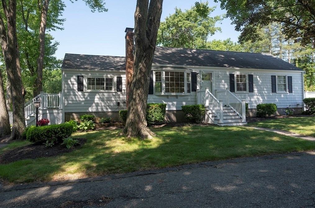 16 Leslie Ave, Weymouth MA 02188-3416 exterior