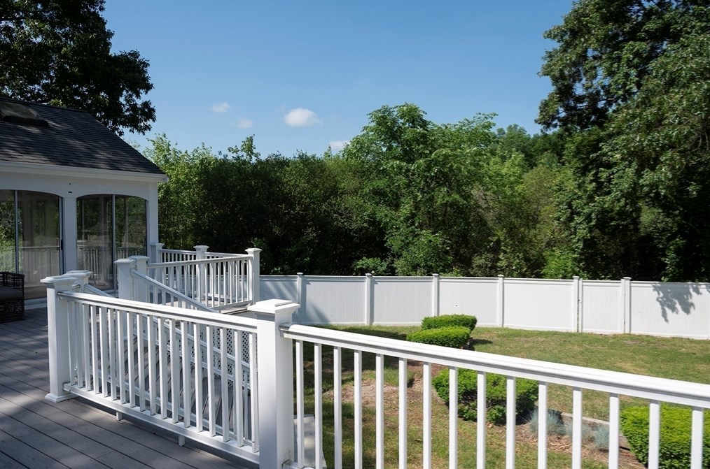 16 Leslie Ave, Weymouth MA 02188-3416 exterior