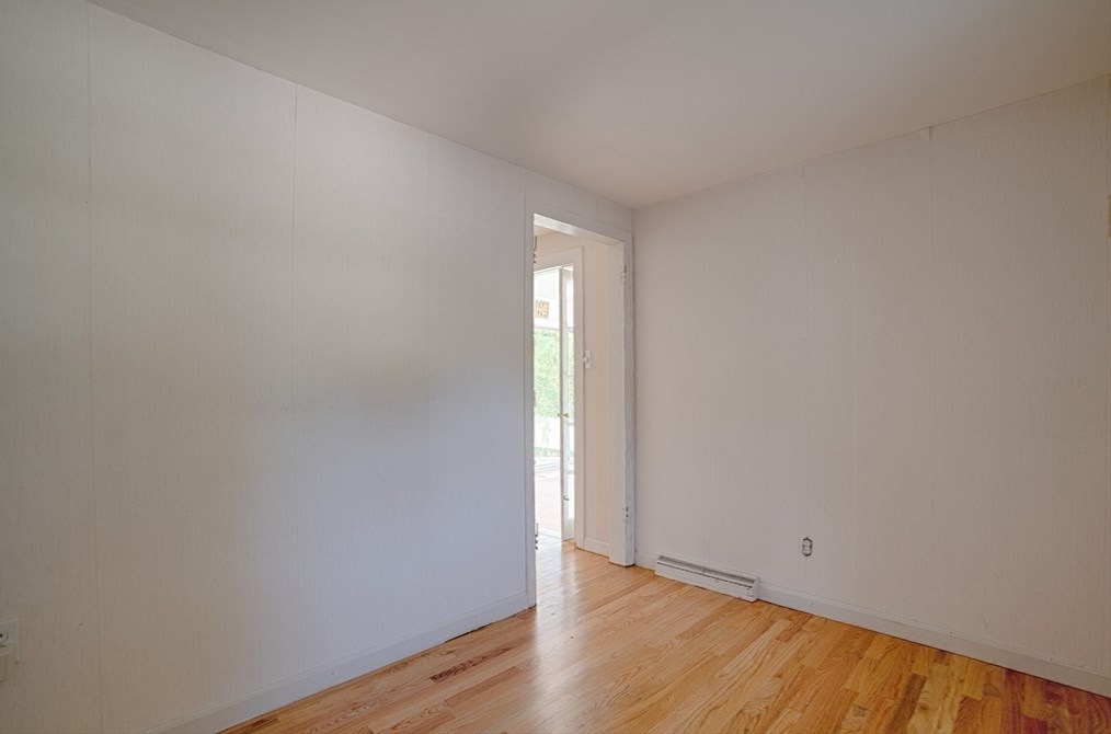 16 Leslie Ave, Weymouth MA 02188-3416 exterior