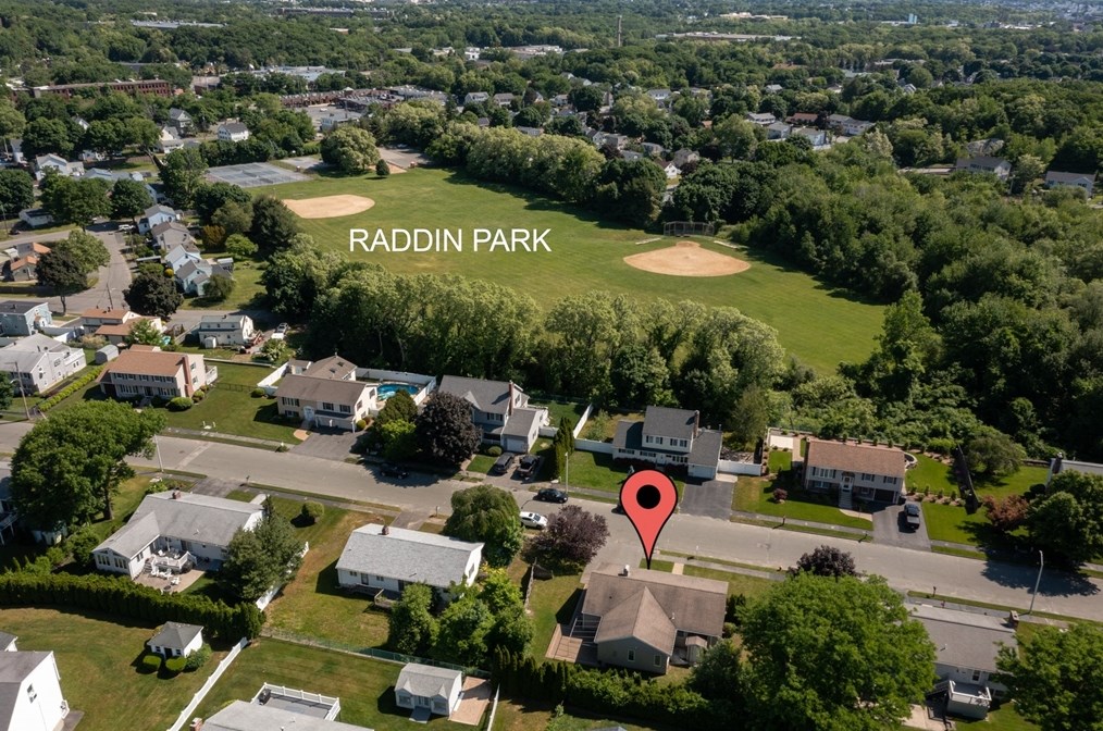 27 Diane Rd, Peabody MA 01960-5037 exterior