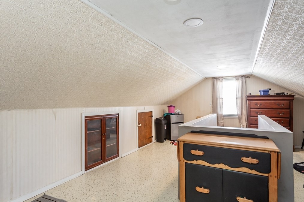 26 Illinois St, New Bedford MA 02745-2514 exterior