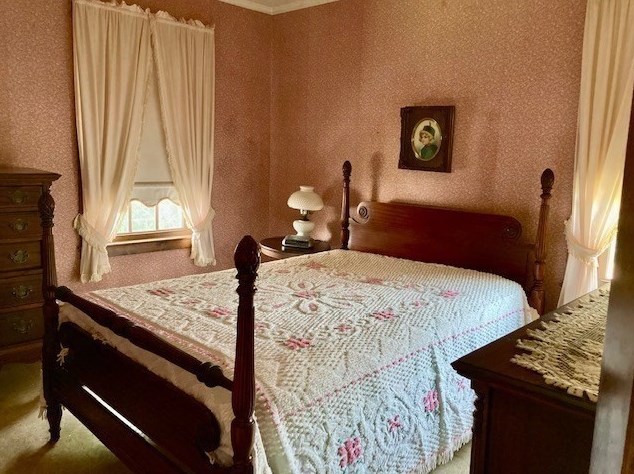 72 Middle Rd, New Bedford MA 02743-2602 exterior