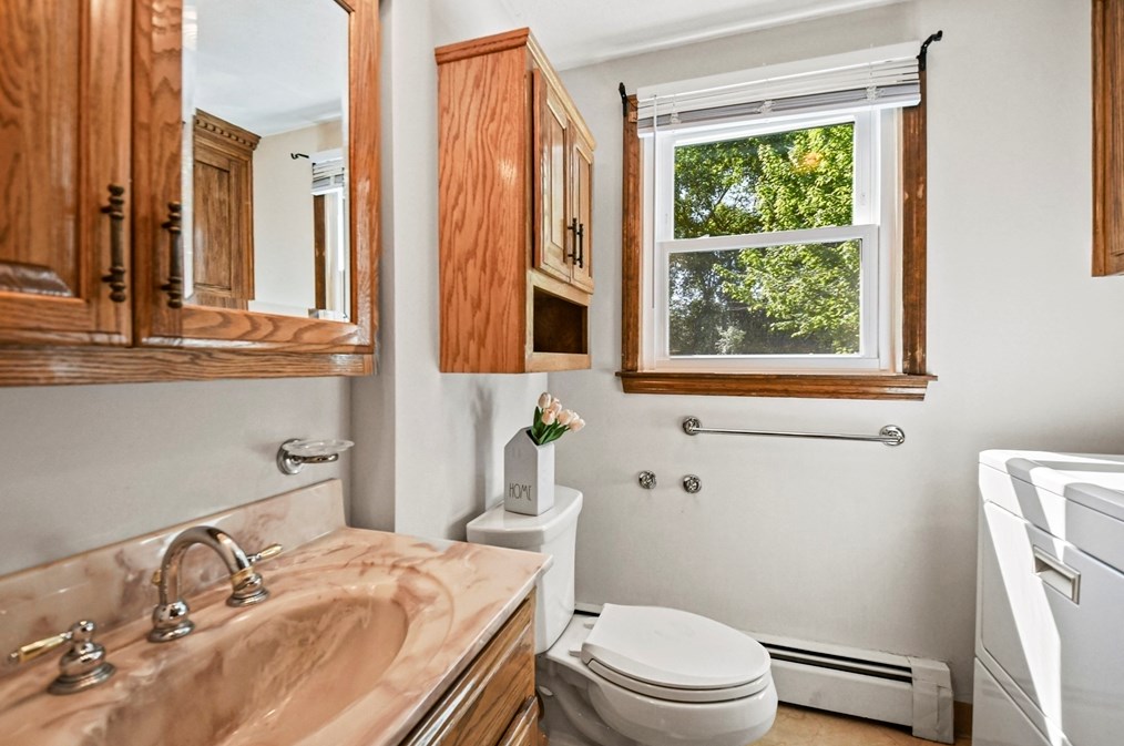 224 Littleton Rd, Chelmsford MA  01824-3306 exterior