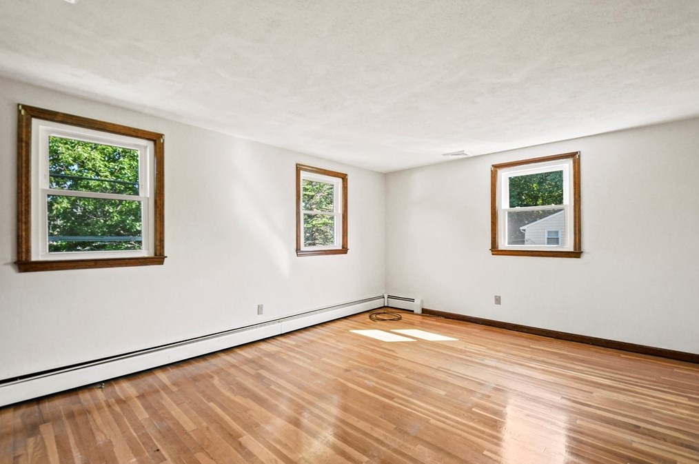 224 Littleton Rd, Chelmsford MA  01824-3306 exterior