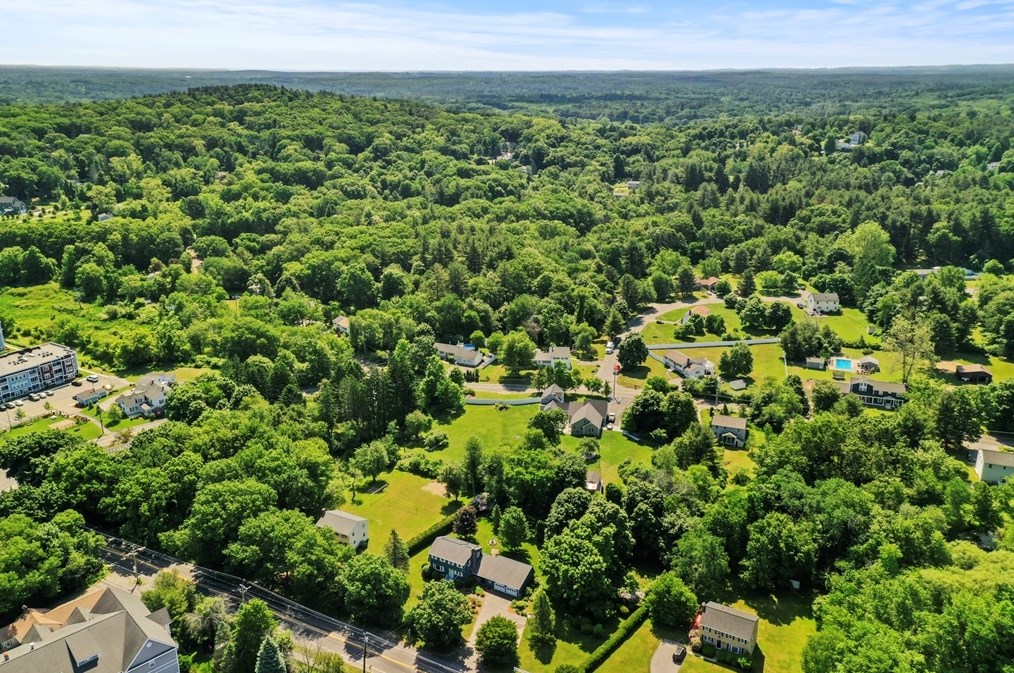 224 Littleton Rd, Chelmsford MA  01824-3306 exterior