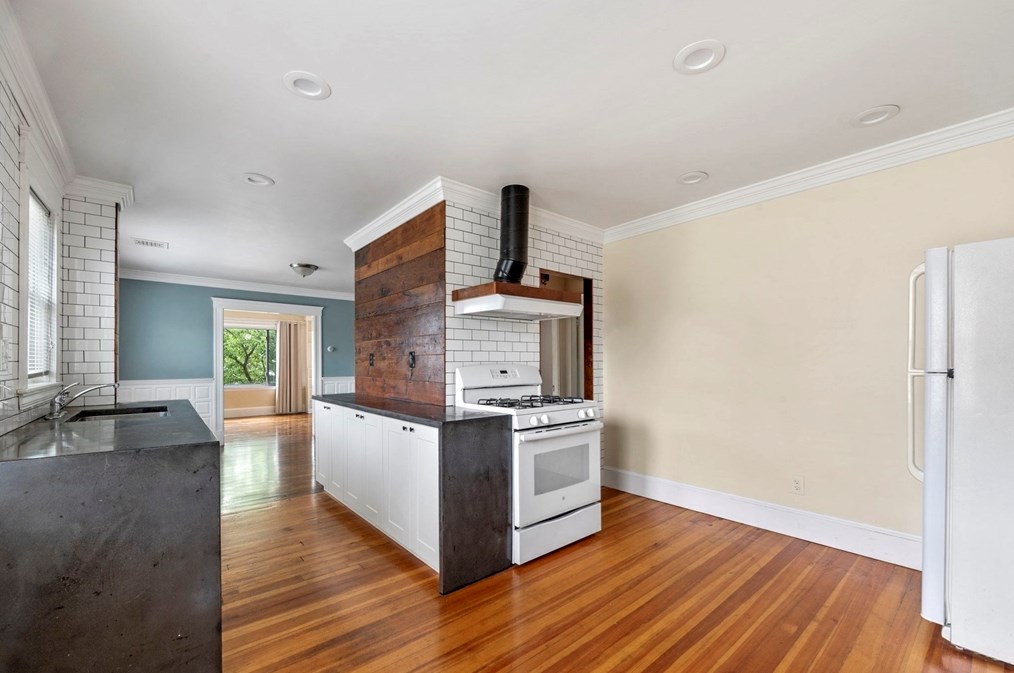 95 Jefferson Ave, Everett MA  02149-5420 exterior