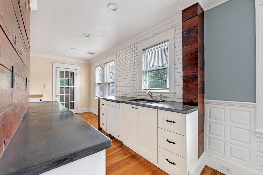 95 Jefferson Ave, Everett MA  02149-5420 exterior