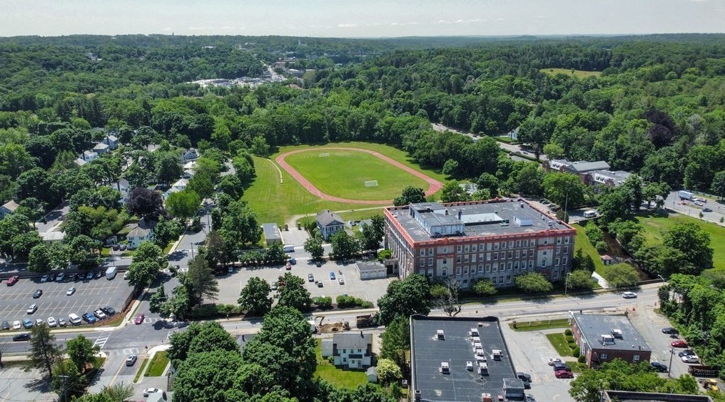 16 Balmoral St, Andover MA  01810-3063 exterior