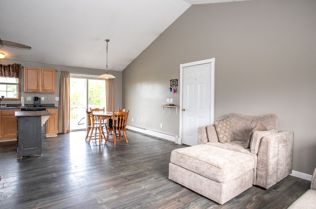 116 Bayberry Cir, Winchendon MA 01475-2269 exterior