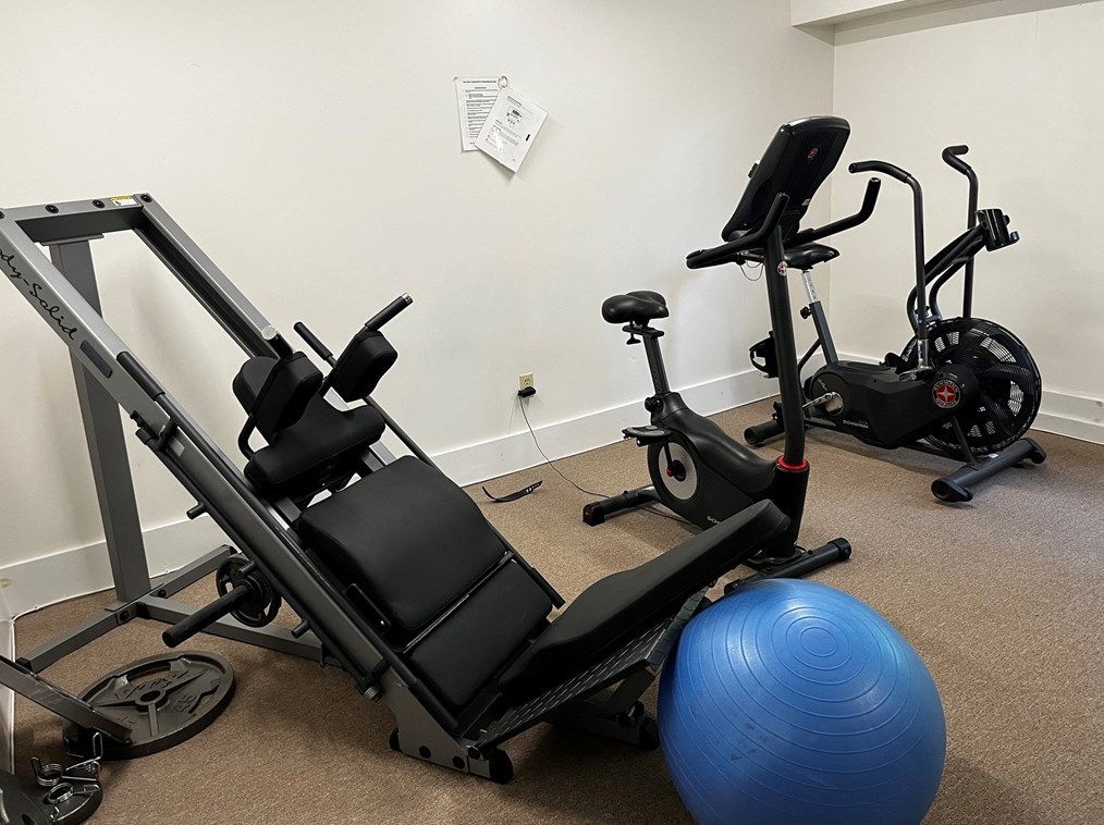 1 Loring Ave, Swampscott MA  01907-1269 exterior